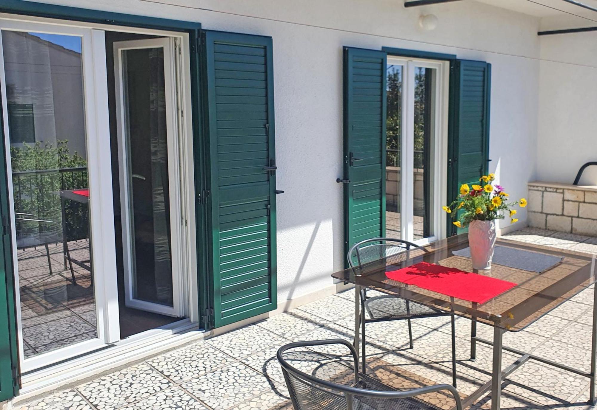 Holiday Home Gordana II Хвар Экстерьер фото